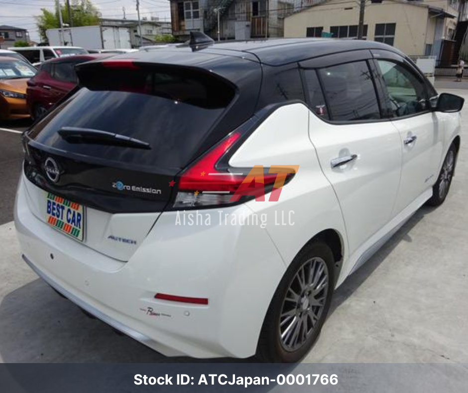 2022 NISSAN LEAF